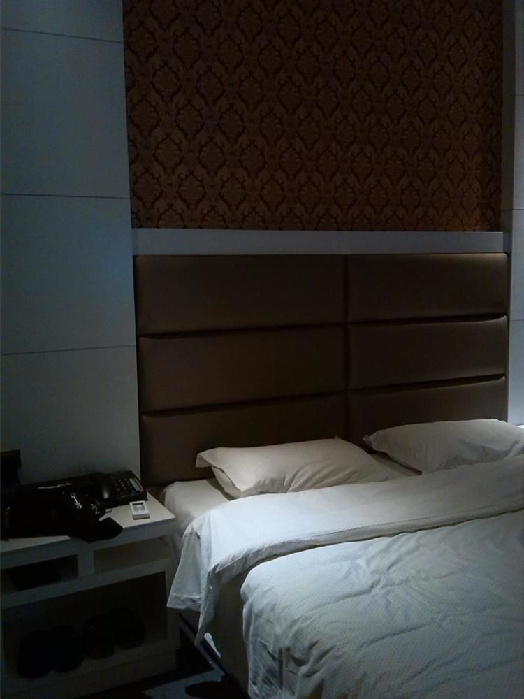 Longwang Business Hotel Liuzhou Екстериор снимка